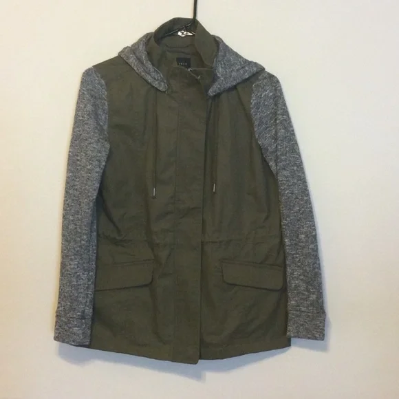 Utility Jacket - Picture 2 of 4